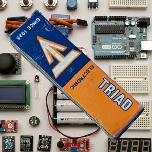 Vintage Triad 6AW8 Electronic Vacuum Audio Radio Television Glass Tube 9 Pins